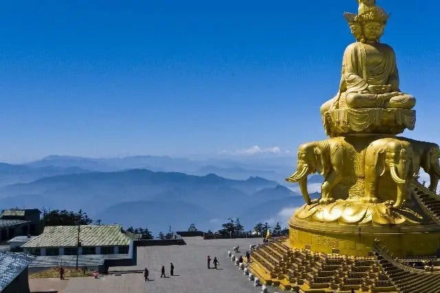 Unlocking Blessings: A Glimpse into China's Famous Temples and Their Empowering Rituals